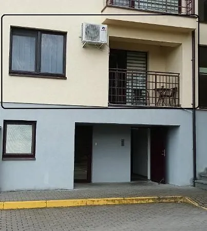 Old Town Prie Vijuneles Ezero *