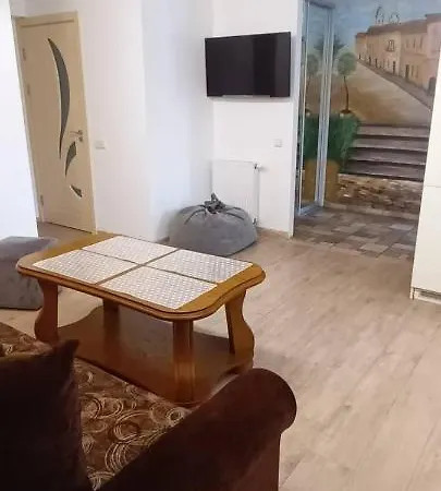 Old Town Prie Vijuneles Ezero