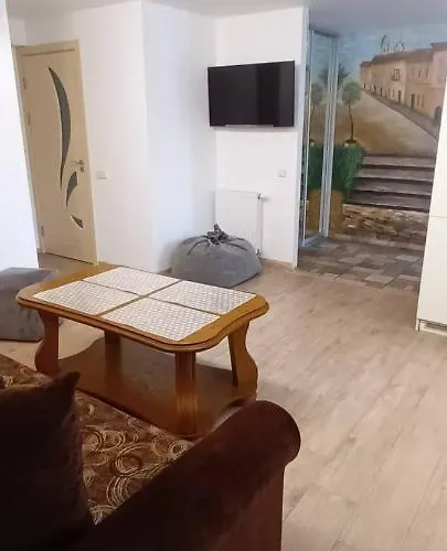 Old Town Prie Vijuneles Ezero