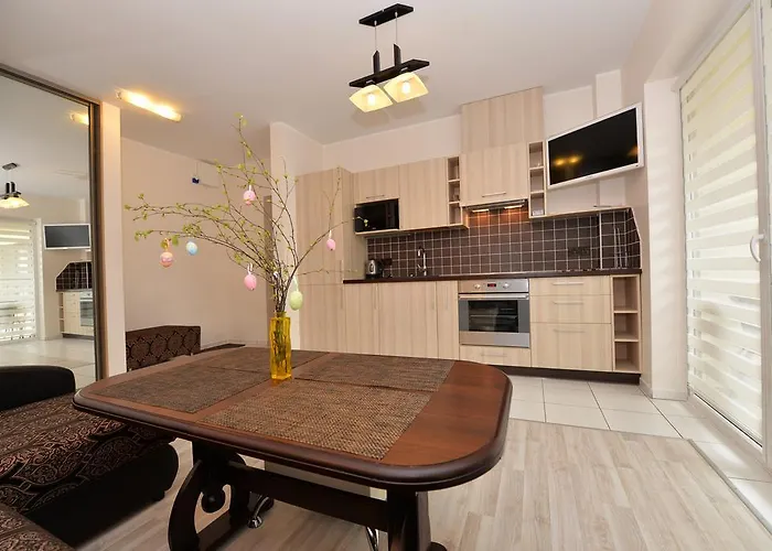 Old Town Prie Vijuneles Ezero *